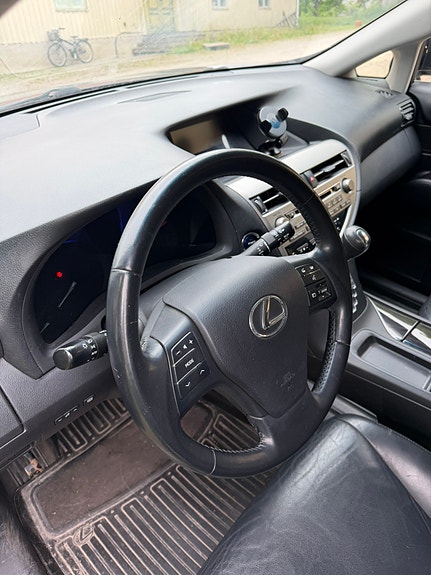 Lexus RX450h 9 of 10