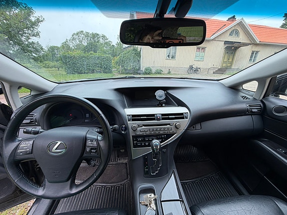 Lexus RX450h 10 of 10
