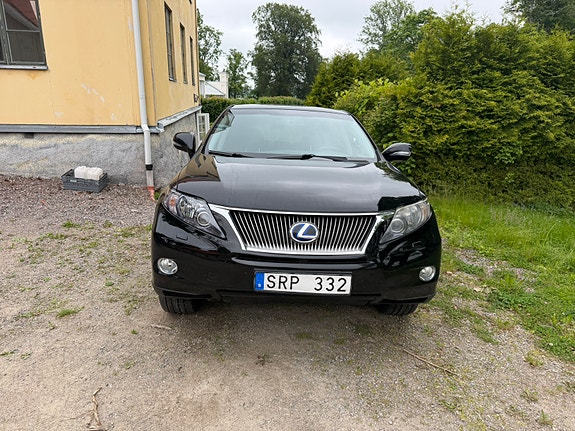Lexus RX450h 4 of 5