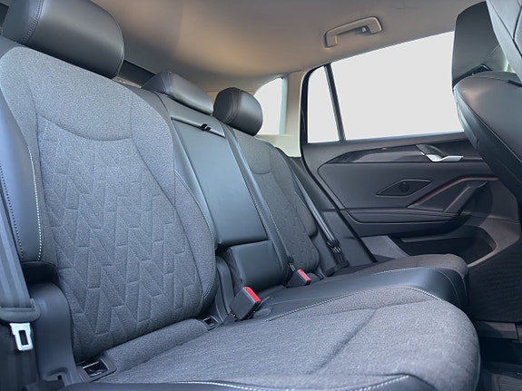 Volkswagen Tiguan 16 of 21
