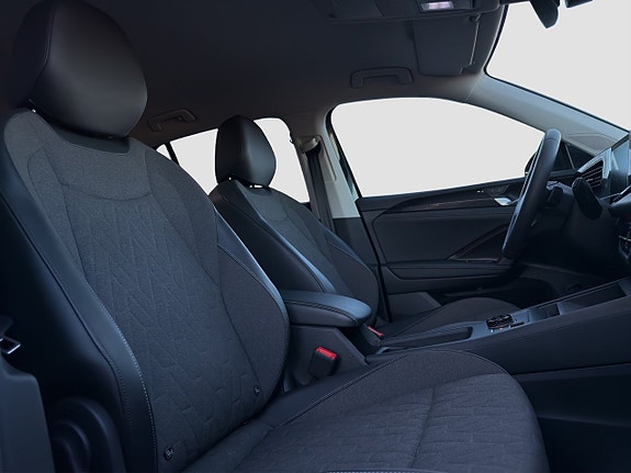 Volkswagen Tiguan 15 of 21