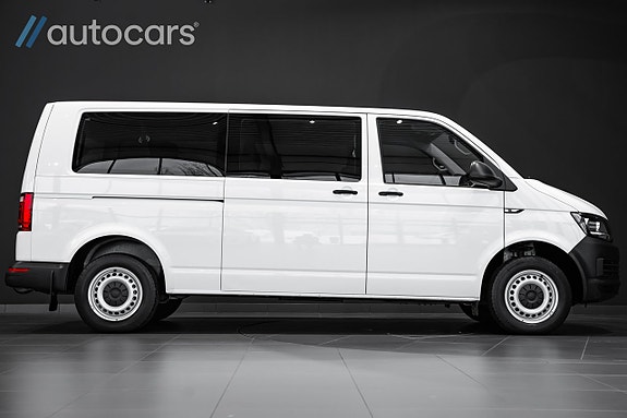 Volkswagen Caravelle 2 of 5