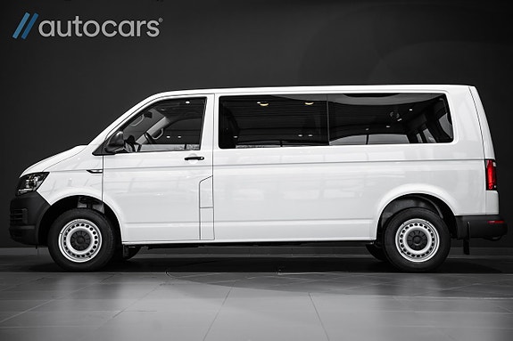 Volkswagen Caravelle 5 of 5