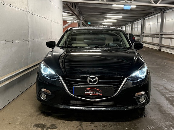Mazda 3 2 of 5
