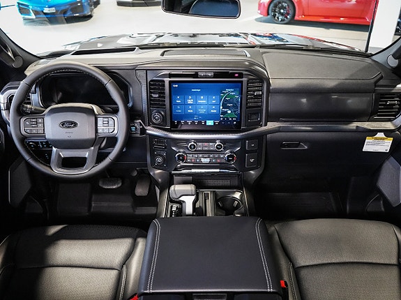 Ford F-150 8 of 23