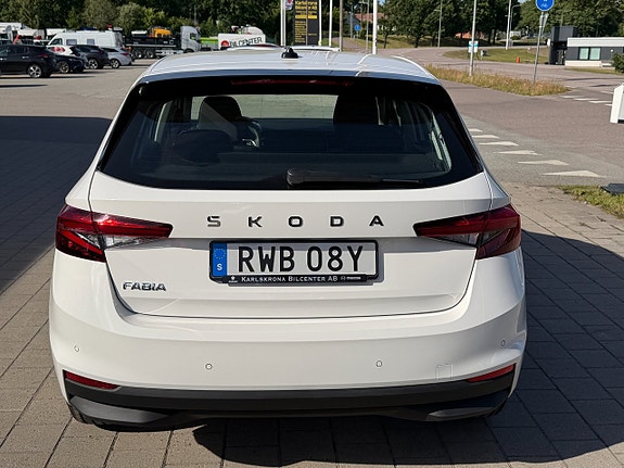 Skoda Fabia 5 of 5