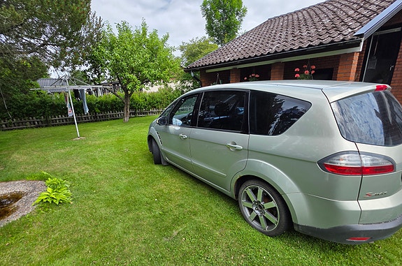 Ford S-MAX 5 of 5