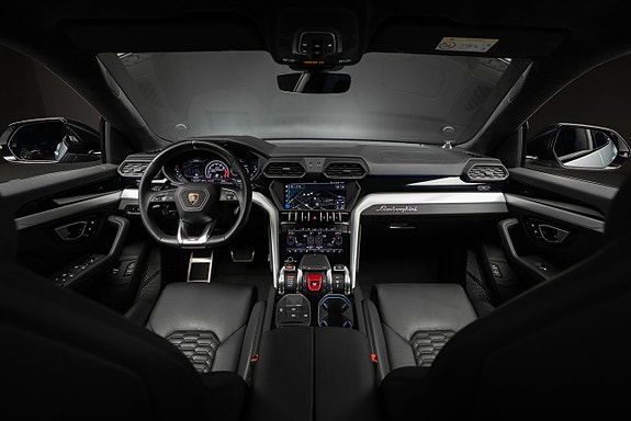 Lamborghini Urus 20 of 21