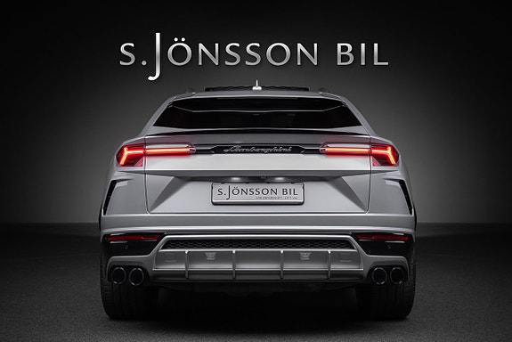Lamborghini Urus 7 of 21
