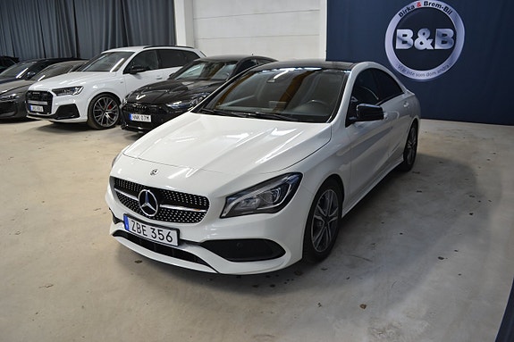 Mercedes-Benz CLA200 4 of 5