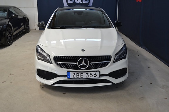 Mercedes-Benz CLA200 3 of 5