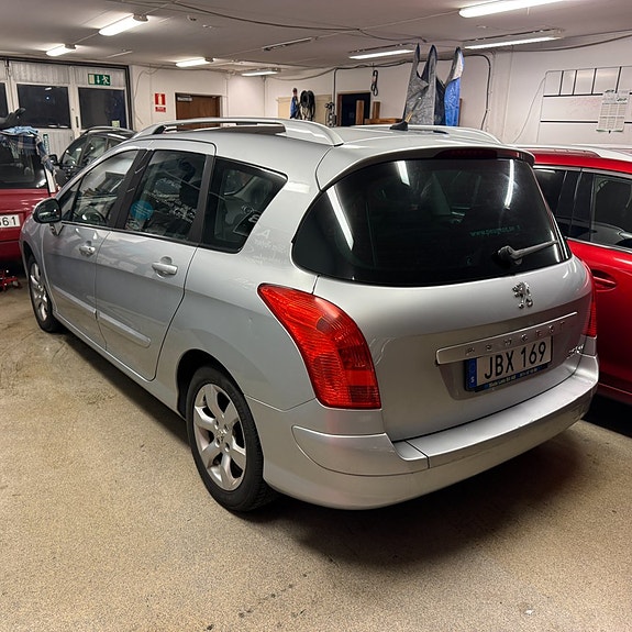 Peugeot 308 SW 5 of 16