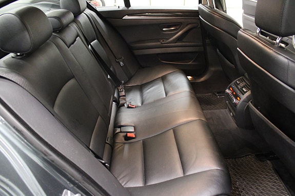 BMW 550i 8 of 22