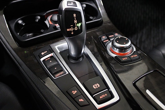 BMW 550i 6 of 22