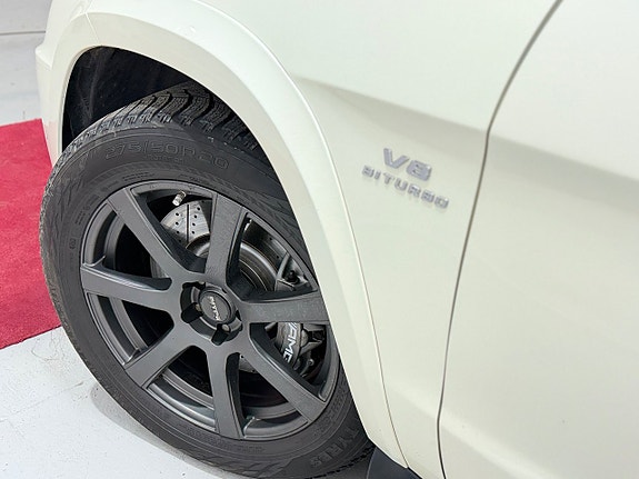Mercedes-Benz GL63 6 of 27