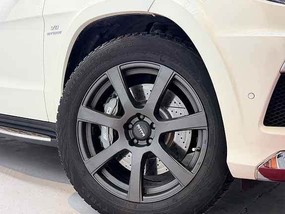 Mercedes-Benz GL63 5 of 5