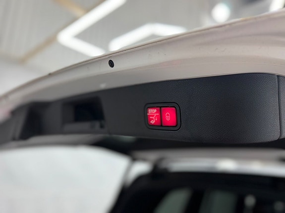 Mercedes-Benz GL63 22 of 27