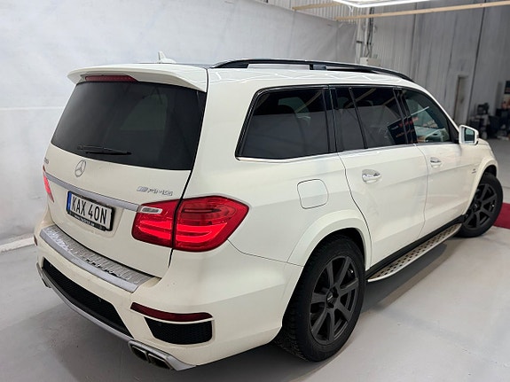 Mercedes-Benz GL63 3 of 5