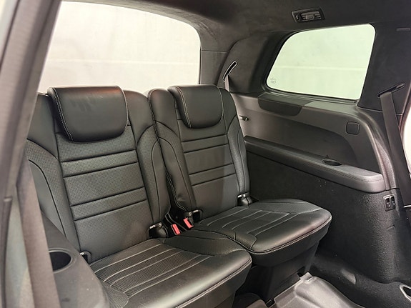 Mercedes-Benz GL63 21 of 27