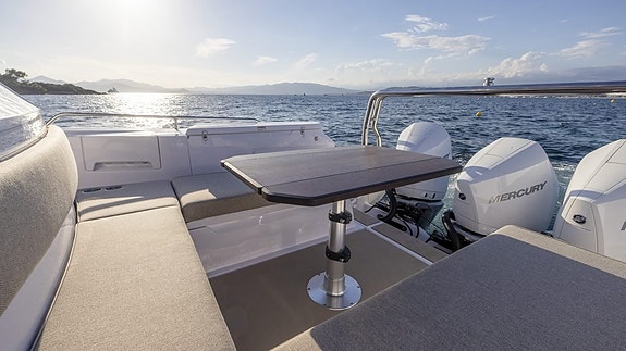 Axopar 45 XC Cross Cabin - 2026 7 of 30