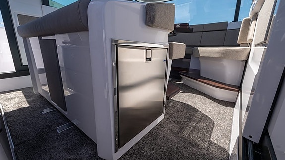 Axopar 45 XC Cross Cabin - 2026 14 of 30