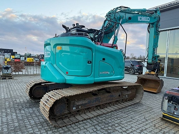 Kobelco SK140 SRLC-7 3 of 5