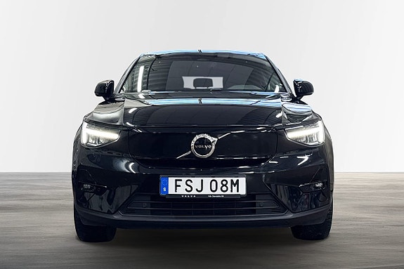 Volvo C40 2 of 5