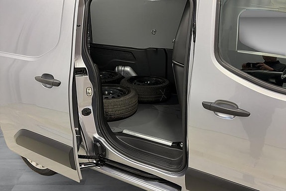 Toyota Proace City 15 of 15