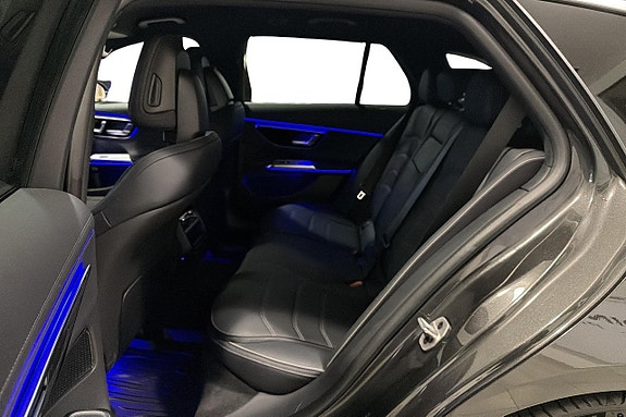 Mercedes-Benz E300 e 10 of 12