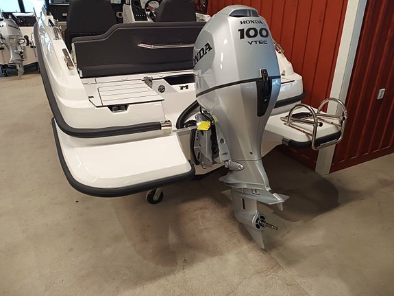 Micore 61 br / Honda 115 hk / 2026 12 of 12