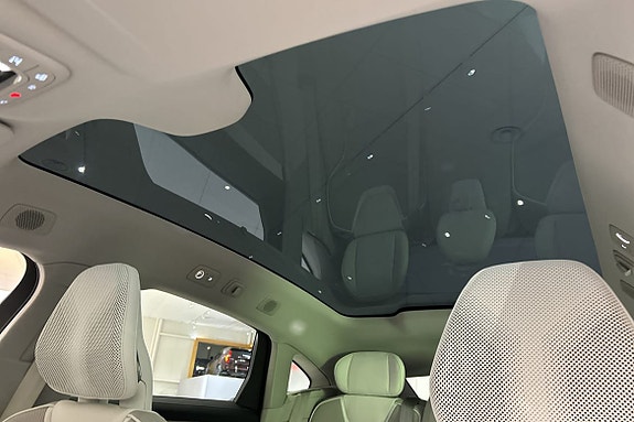 Volvo ES90 15 of 18