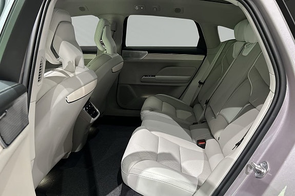 Volvo ES90 7 of 18