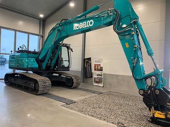 Kobelco SK 210 LC -10E 2 of 4