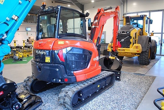 Kubota KX 060-5 3 of 5