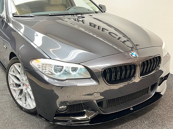 BMW 528 3 of 5