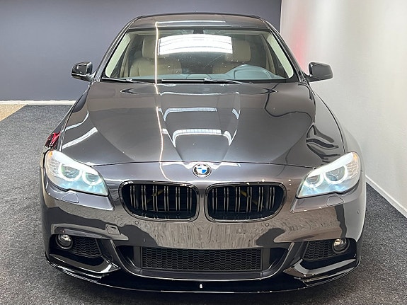 BMW 528 4 of 5