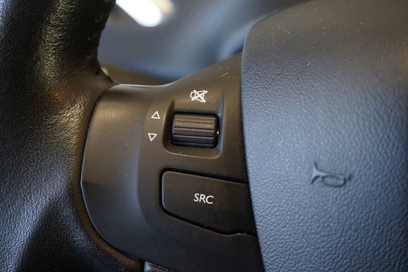 Peugeot 2008 16 of 23