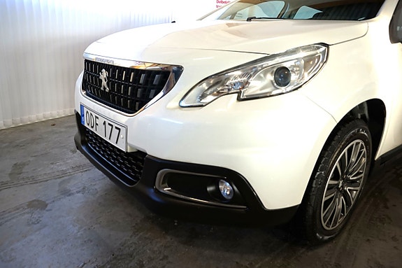 Peugeot 2008 7 of 23