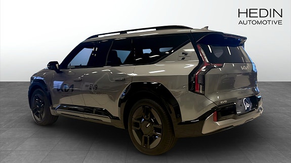 Kia EV9 6 of 12