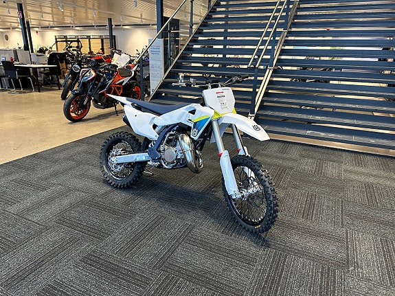 Husqvarna TC 85 17/14 Låghjuling *Förboka* 2 of 6