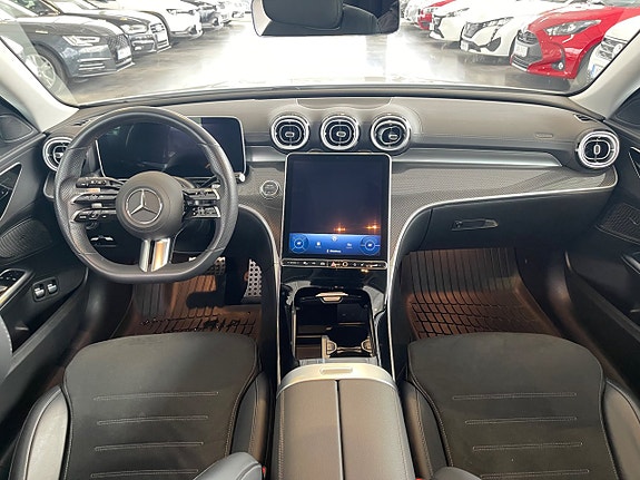 Mercedes-Benz C300 e 9 of 17