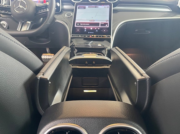 Mercedes-Benz C300 e 16 of 17