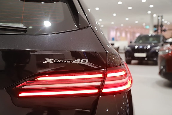 BMW i5 7 of 12