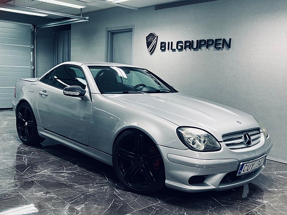 Mercedes-Benz SLK320 3 of 5