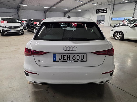 Audi A3 4 of 9
