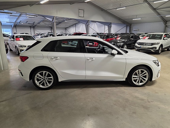 Audi A3 3 of 9