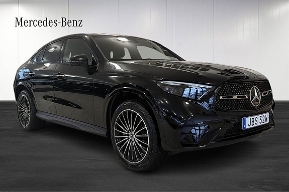 Mercedes-Benz GLC300 e 2 of 5