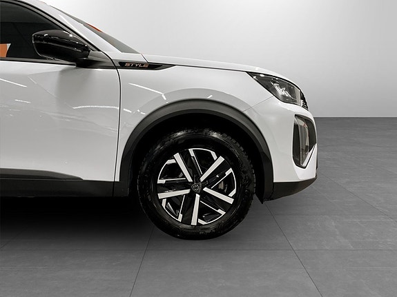 Peugeot 2008 14 of 15
