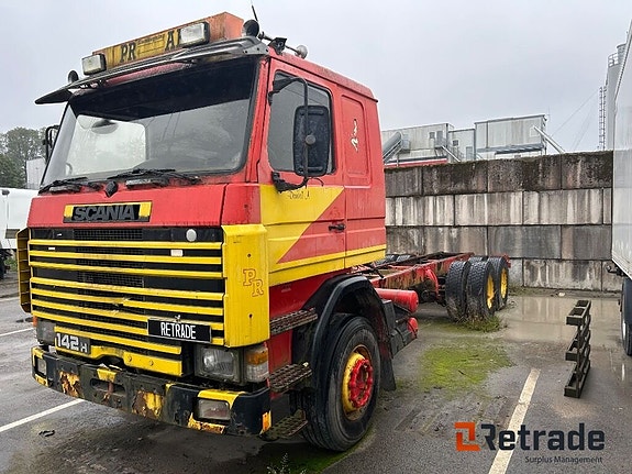 Veteranlastbil SCANIA R142H 6x2 chassi