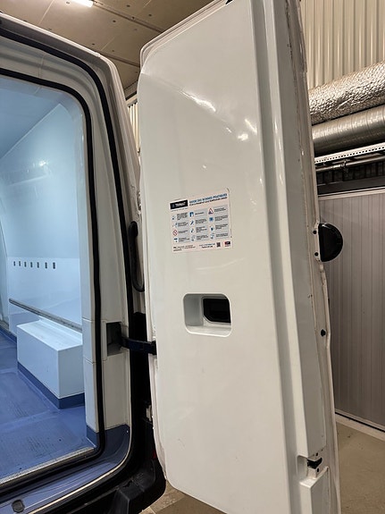 Volkswagen Crafter 4 of 5